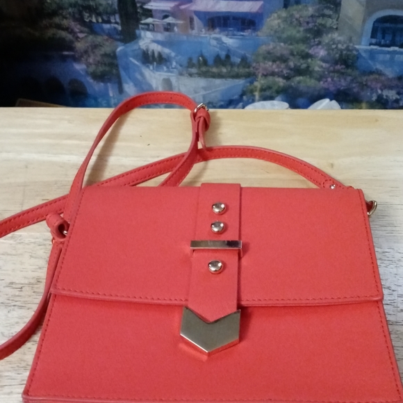 Badgley Mischka “Jane Saffiano”Red Crossbody,Designed In Italy.🇮🇹🍾🛍 - Picture 13 of 14